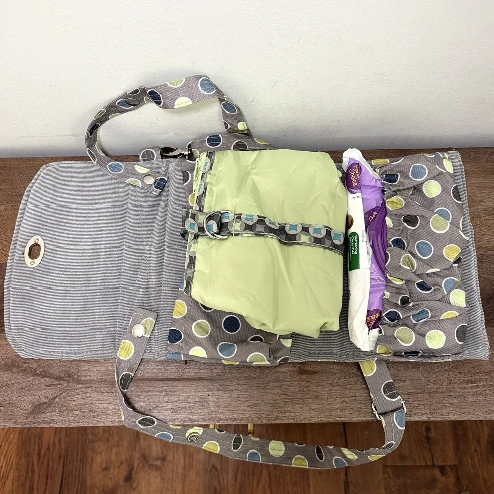 Lillybit Compact Diaper Changing Bag Kit Wristlet Crossbody Safety 1st Baby Kit
